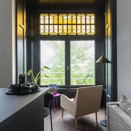 Bed and breakfast Museum Square View 4*