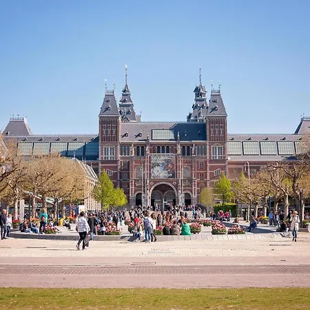 Museum Square View Couette-café Amsterdam