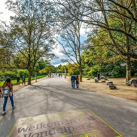 Museum Square View Bed and breakfast 4*