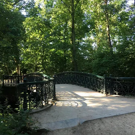 Museum Square View 4*