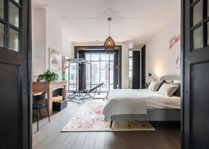 Museum Square View 4* Amsterdam