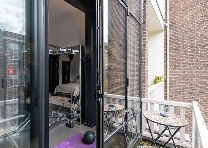 Bed & Breakfast Museum Square View 4*