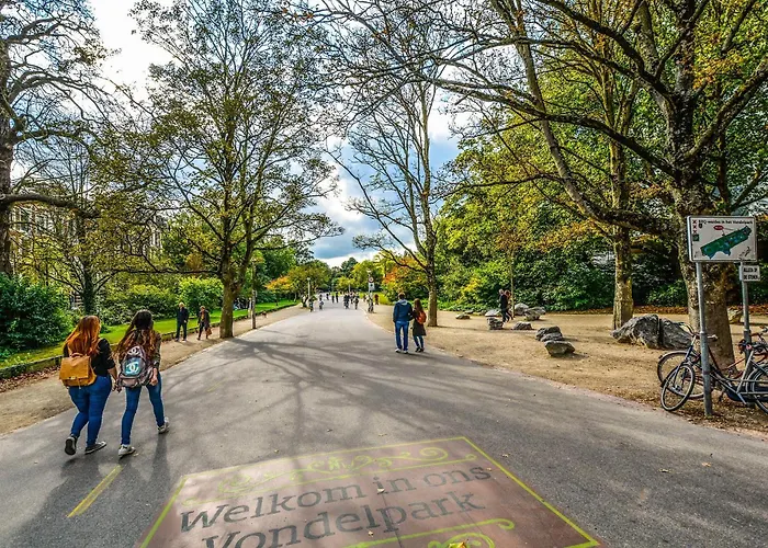 Museum Square View B&B 4*
