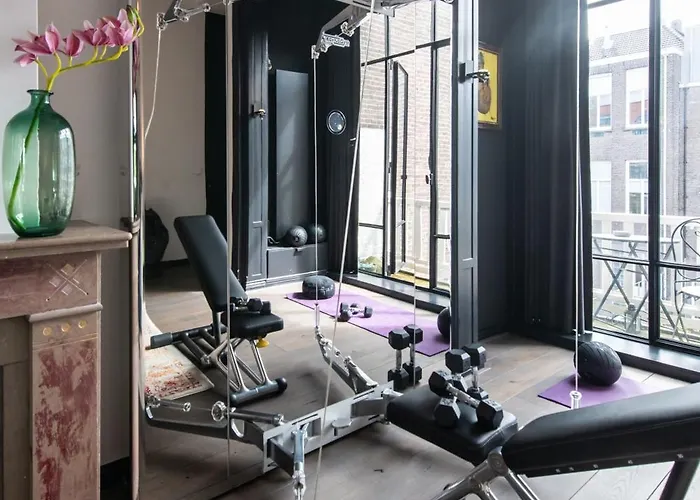 Museum Square View 4*